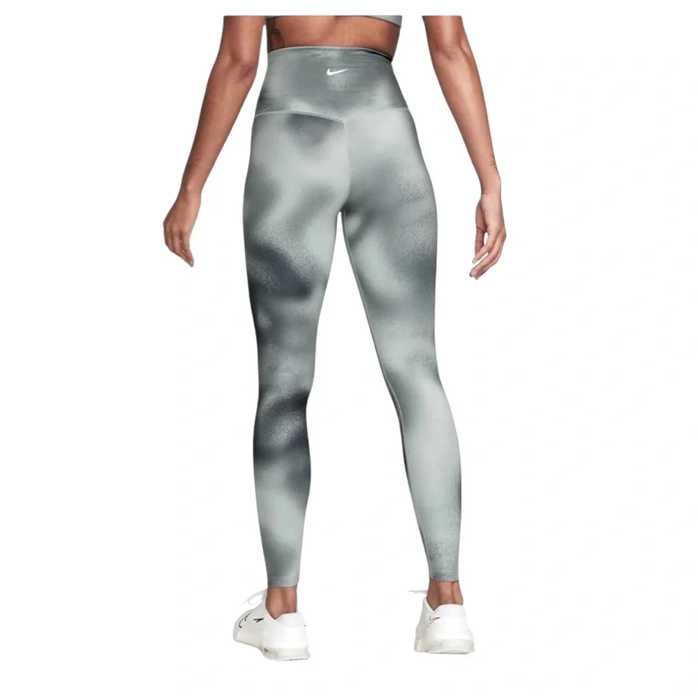 Women’s Nike One Black and Gray full length leggings NWT Small
